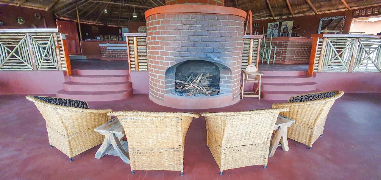 Africa Safari Maasai Boma Camping Serengeti Exterior foto